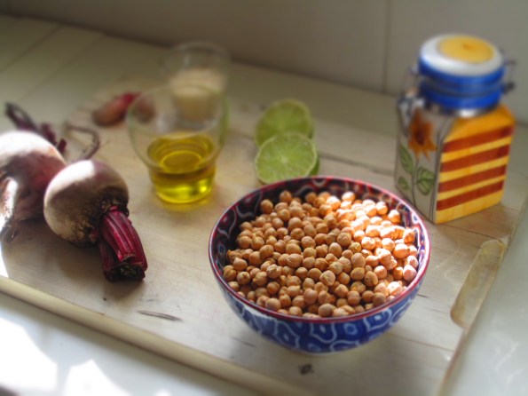 Deliciosamente Sano Hummus de remolacha 1