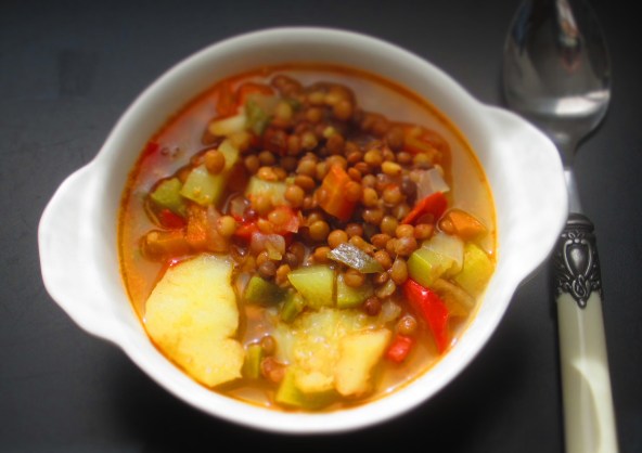 Deliciosamente sano lentejas con verduritas 2