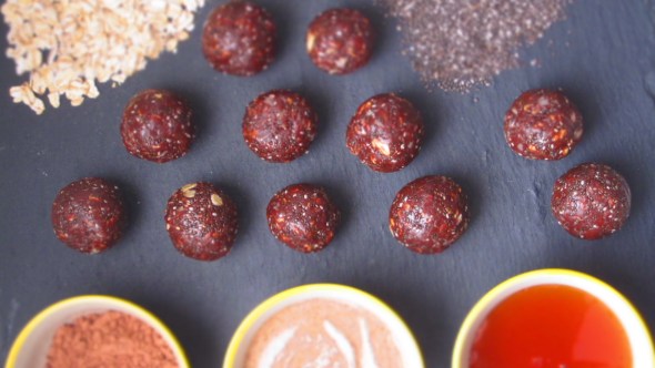 Deliciosamentesano bolitas energéticas mantequilla de almendras (6)