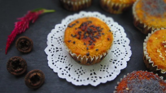 Magdalenas de fonio y zanahoria deliciosamentesano